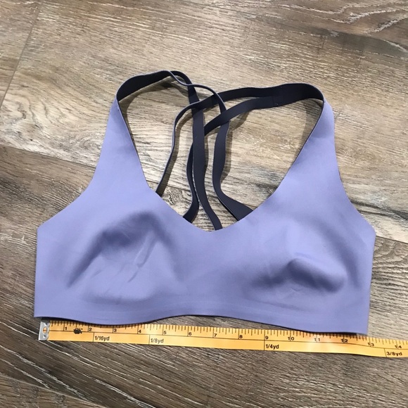 2/70$ Lululemon Light Strides Bra - Picture 9 of 12